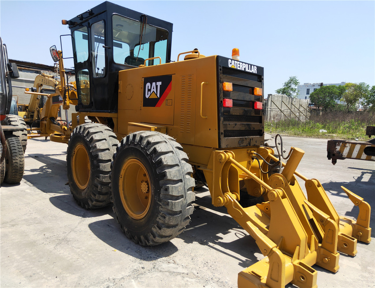 CATERPILLAR 140H CAT Grader Click Here for DIscount - ماكينة تسوية: صورة 1 CATERPILLAR 140H CAT Grader Click Here for DIscount - ماكينة تسوية: صورة 1