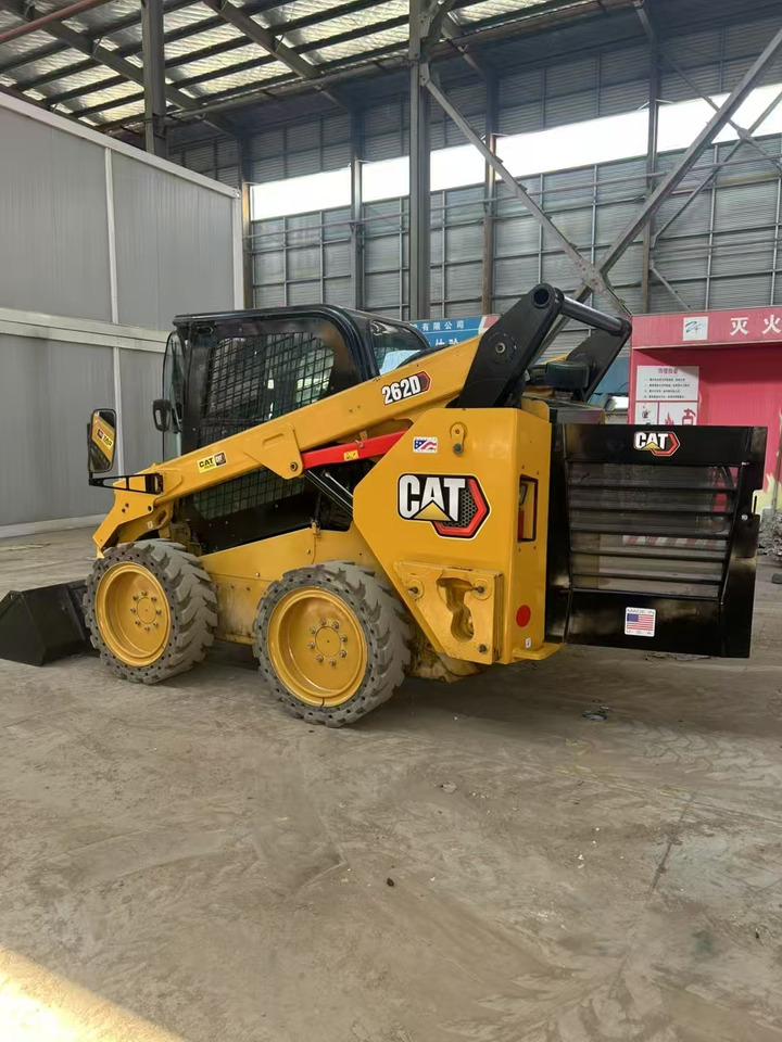 CATERPILLAR CAT260D Skid Steer Loader - شيول صغير: صورة 1 CATERPILLAR CAT260D Skid Steer Loader - شيول صغير: صورة 1