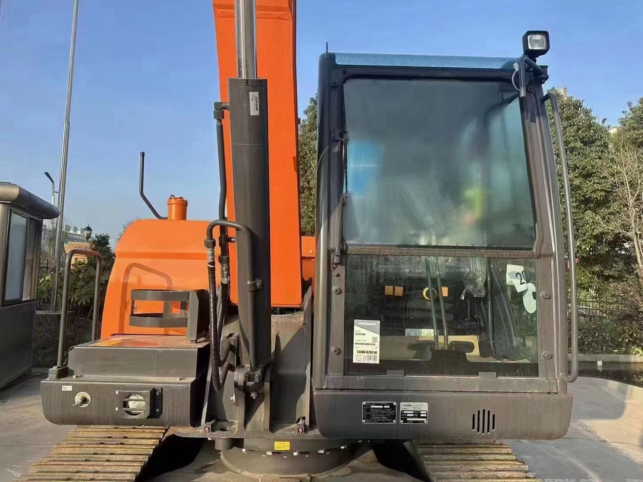 DOOSAN DX75 Mini excavator 7.5 ton - حفار صغير: صورة 5 DOOSAN DX75 Mini excavator 7.5 ton - حفار صغير: صورة 5