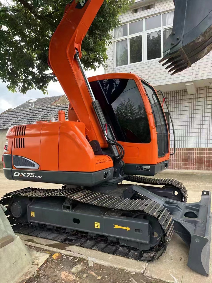 DOOSAN Mini Excavator DX75 Click for Discount - حفار صغير: صورة 4 DOOSAN Mini Excavator DX75 Click for Discount - حفار صغير: صورة 4