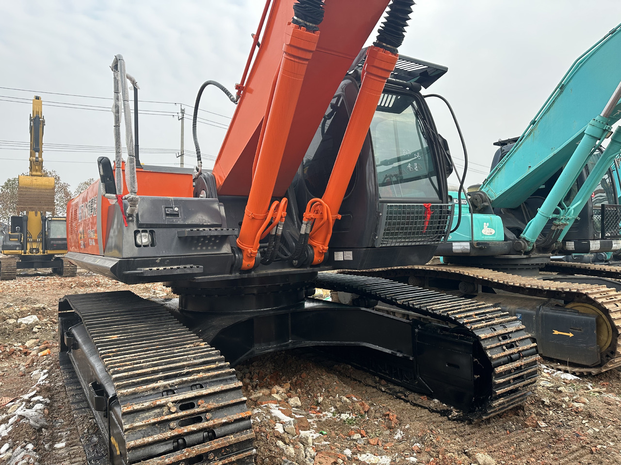 HITACHI ZX350 Excavator Click for Discount - حفّار: صورة 2 HITACHI ZX350 Excavator Click for Discount - حفّار: صورة 2