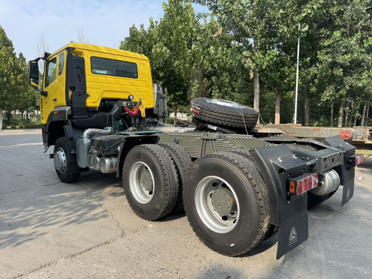 HOWO 371 HP Dump Truck Click Here for Discount - شاحنة قلاب: صورة 4 HOWO 371 HP Dump Truck Click Here for Discount - شاحنة قلاب: صورة 4