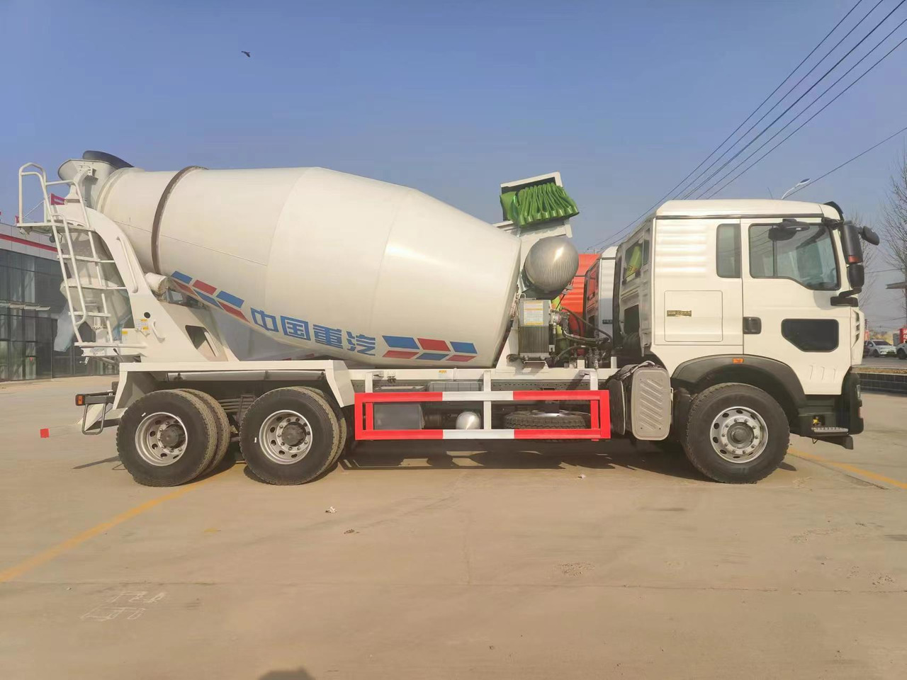 HOWO TX350 Cement Mixer Truck Click Here for Discount - شاحنة خلاطة خرسانة: صورة 5 HOWO TX350 Cement Mixer Truck Click Here for Discount - شاحنة خلاطة خرسانة: صورة 5