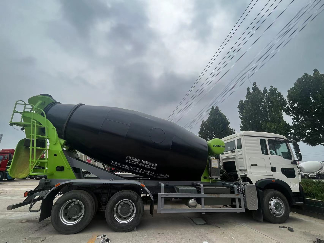 HOWO TX350 Cement Mixer Truck - شاحنة خلاطة خرسانة: صورة 1 HOWO TX350 Cement Mixer Truck - شاحنة خلاطة خرسانة: صورة 1