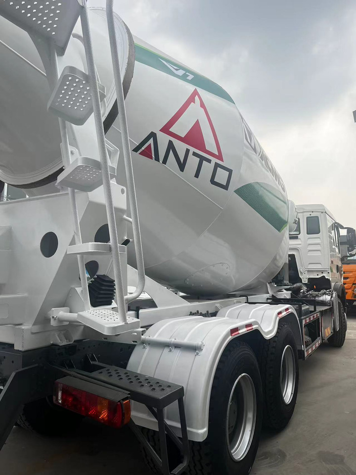 HOWO TX350 Cement Mixer Truck - شاحنة خلاطة خرسانة: صورة 5 HOWO TX350 Cement Mixer Truck - شاحنة خلاطة خرسانة: صورة 5
