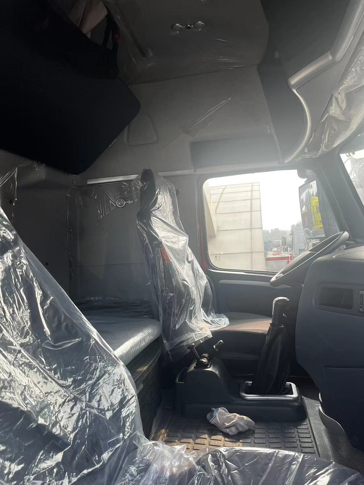 HOWO Truck Unit T7H 6*4 - شاحنة قلاب: صورة 4 HOWO Truck Unit T7H 6*4 - شاحنة قلاب: صورة 4