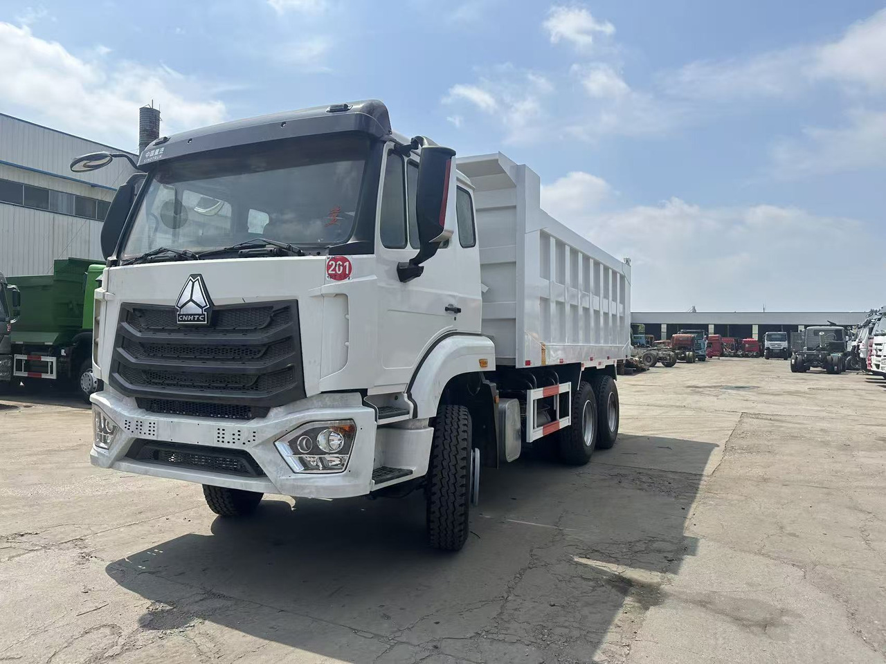 Howo HaoHan Dump Truck 6*4 Click Here for Discount - شاحنة قلاب: صورة 1 Howo HaoHan Dump Truck 6*4 Click Here for Discount - شاحنة قلاب: صورة 1