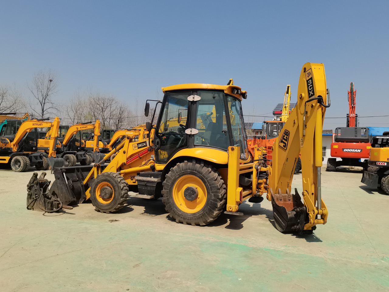 JCB Backhoe Loader 3CX Click Here for Discount - لودر ذو محراث خلفي/ باكهو: صورة 2 JCB Backhoe Loader 3CX Click Here for Discount - لودر ذو محراث خلفي/ باكهو: صورة 2