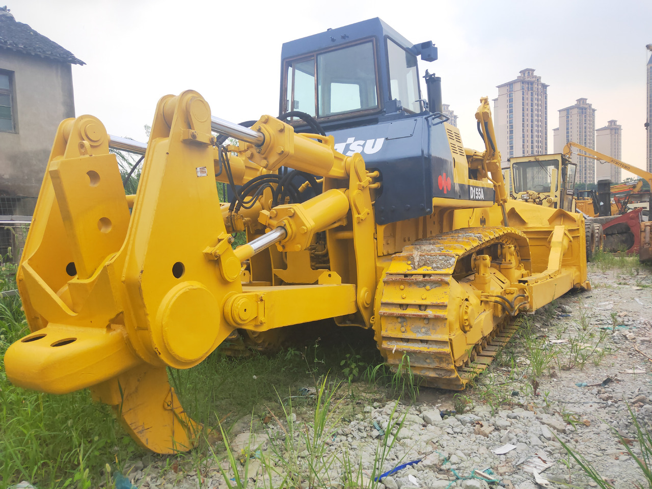 KOMATSU D155A-2 - بلدوزر: صورة 1 KOMATSU D155A-2 - بلدوزر: صورة 1
