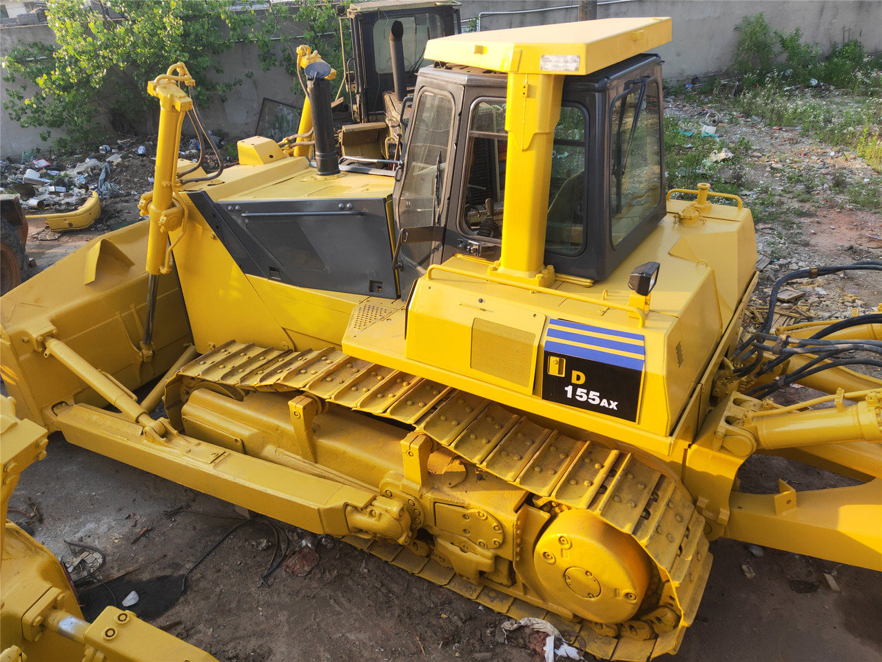 KOMATSU D155AX-5 - بلدوزر: صورة 1 KOMATSU D155AX-5 - بلدوزر: صورة 1