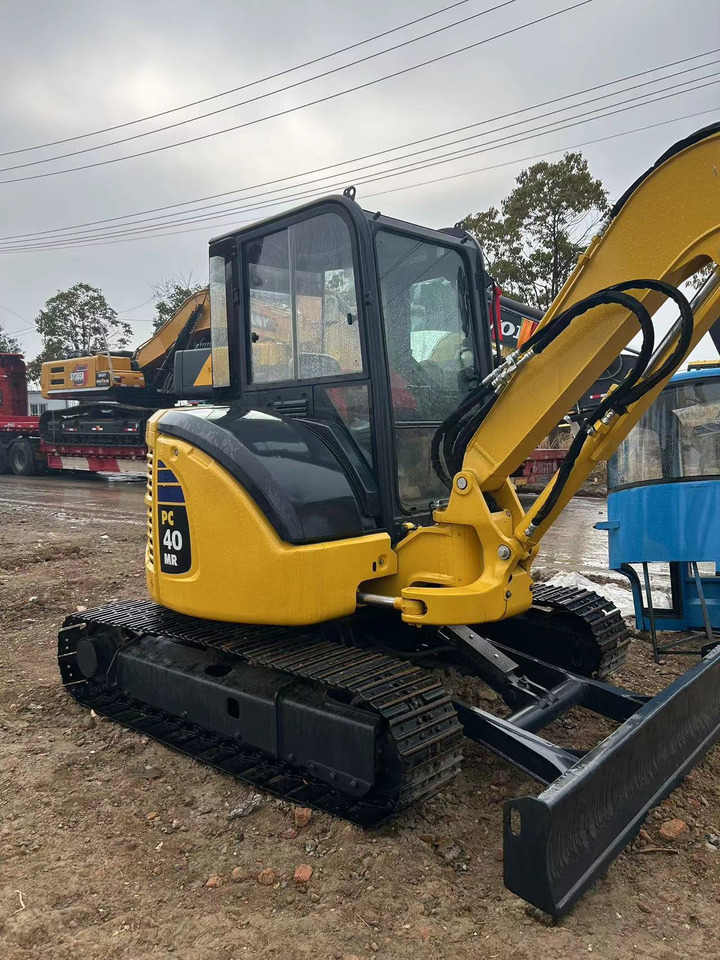 KOMATSU Mini Excavator PC40 With Enclosed Cab - حفار صغير: صورة 5 KOMATSU Mini Excavator PC40 With Enclosed Cab - حفار صغير: صورة 5