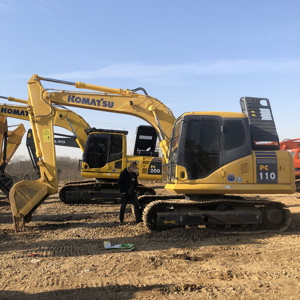 KOMATSU PC110-7 - حفار زاحف: صورة 1 KOMATSU PC110-7 - حفار زاحف: صورة 1