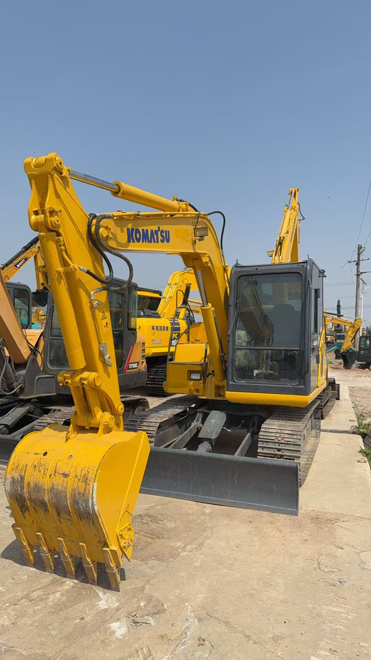 KOMATSU PC60 - حفار زاحف: صورة 1 KOMATSU PC60 - حفار زاحف: صورة 1