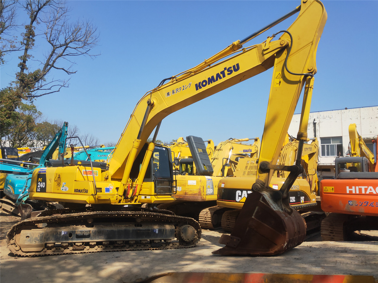 Komatsu Crawler Excavator PC240-8 - حفار زاحف: صورة 1 Komatsu Crawler Excavator PC240-8 - حفار زاحف: صورة 1