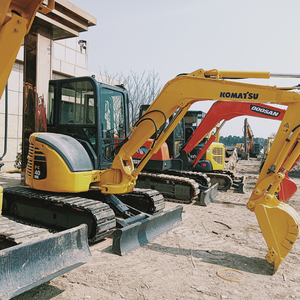 Komatsu Mini Excavation PC40MR - حفار صغير: صورة 4 Komatsu Mini Excavation PC40MR - حفار صغير: صورة 4