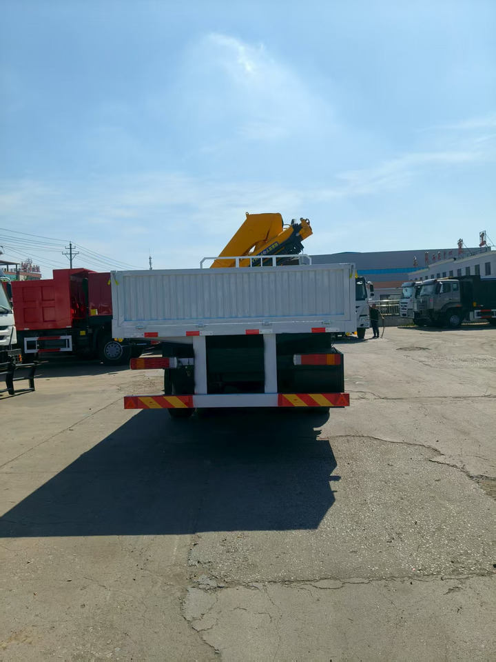SHACMAN Truck Counted Crane 6x4 Click for Discount - شاحنة قلاب: صورة 5 SHACMAN Truck Counted Crane 6x4 Click for Discount - شاحنة قلاب: صورة 5