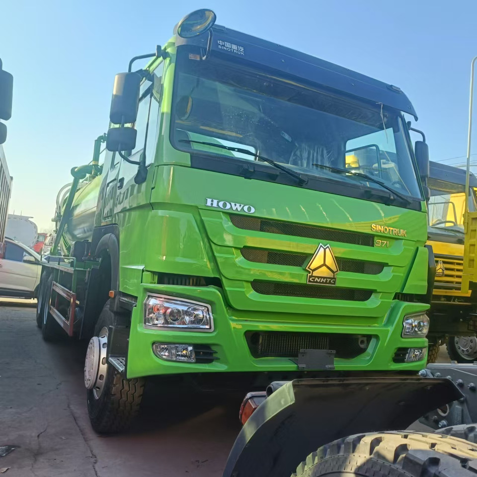 SINOTRUK HOWO Sewage Suction Truck 6*4 Click Here for Discount - فراغ شاحنة: صورة 1 SINOTRUK HOWO Sewage Suction Truck 6*4 Click Here for Discount - فراغ شاحنة: صورة 1