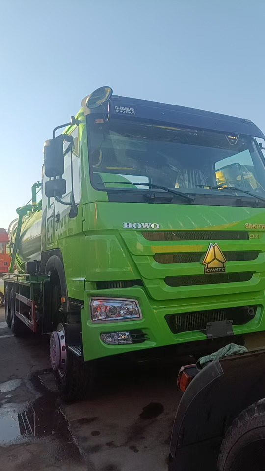 SINOTRUK HOWO Sewage Suction Truck 6*4 Click Here for Discount - فراغ شاحنة: صورة 2 SINOTRUK HOWO Sewage Suction Truck 6*4 Click Here for Discount - فراغ شاحنة: صورة 2