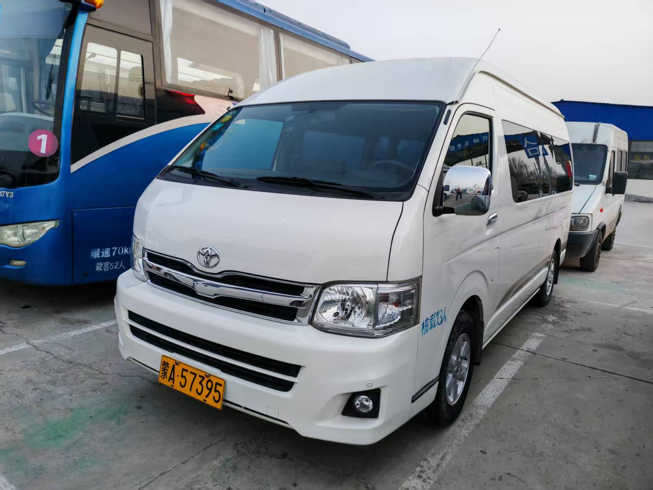 TOYOTA Mini Bus 13Seats Click Here for Discount - حافلة نقل لمسافات طويلة: صورة 2 TOYOTA Mini Bus 13Seats Click Here for Discount - حافلة نقل لمسافات طويلة: صورة 2