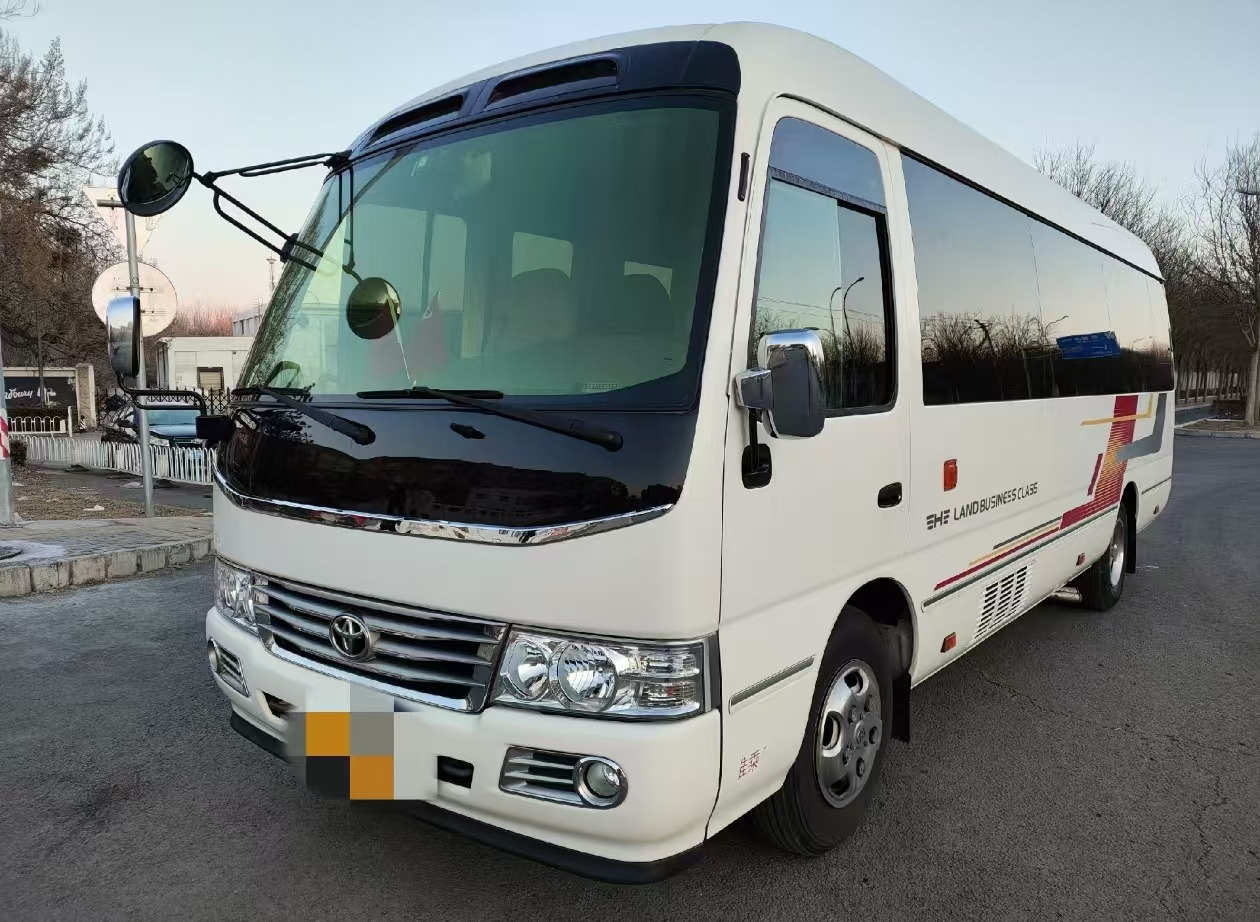 TOYOTA White Mini Bus Click Here for Discount - حافلة نقل لمسافات طويلة: صورة 1 TOYOTA White Mini Bus Click Here for Discount - حافلة نقل لمسافات طويلة: صورة 1