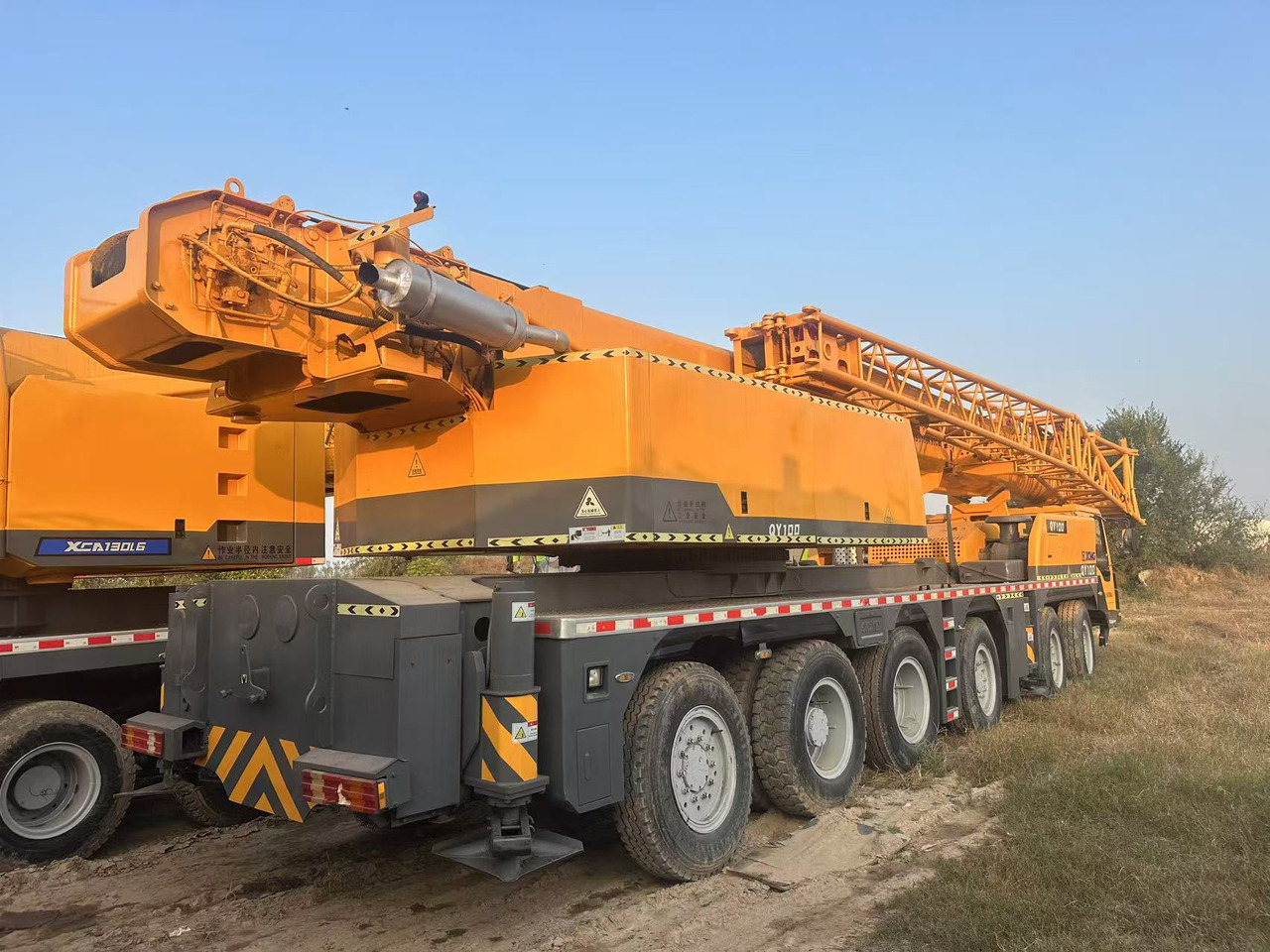 XCMG Crane QY100 - رافعة: صورة 3 XCMG Crane QY100 - رافعة: صورة 3