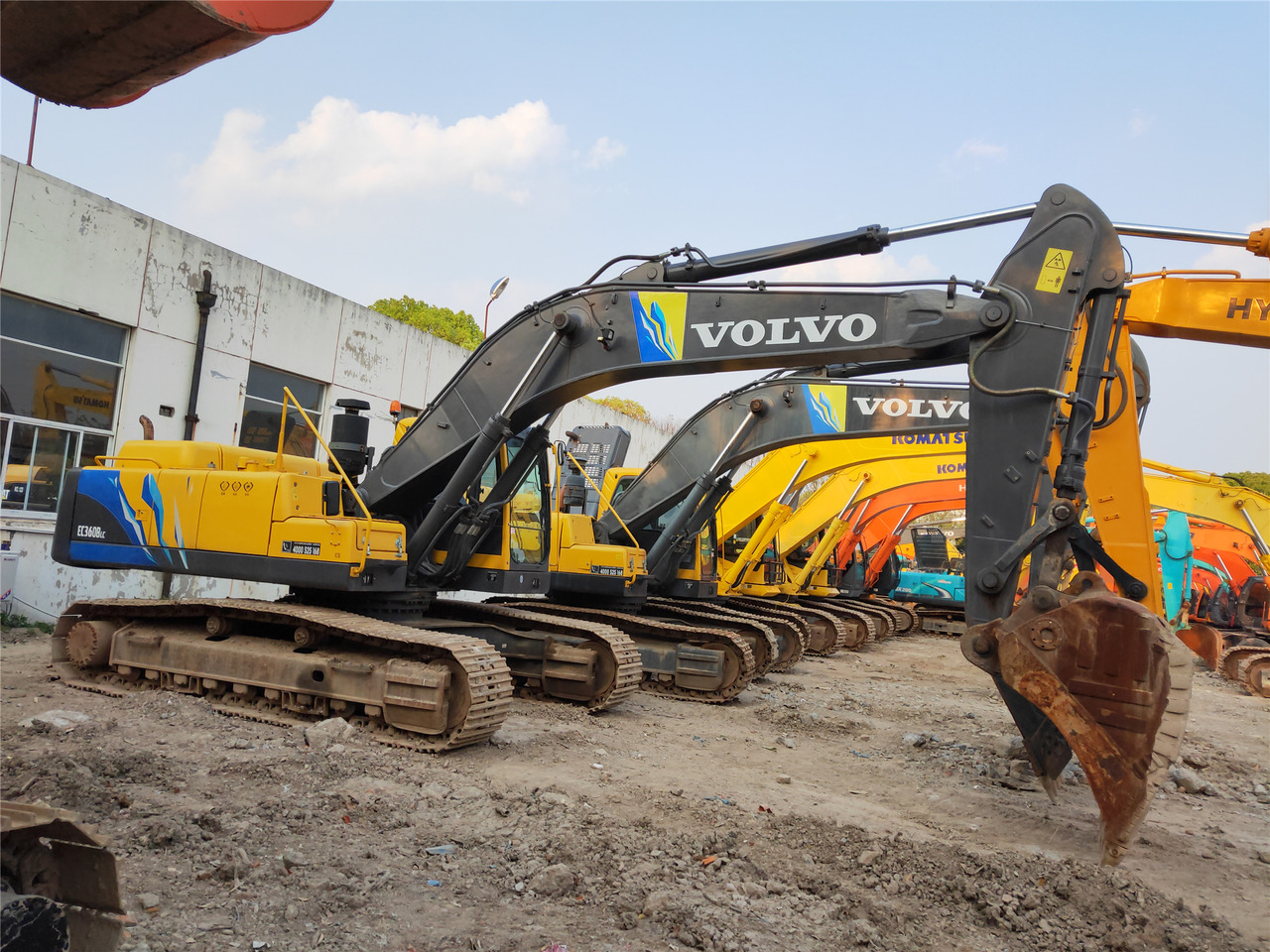Volvo Excavator EC360B Click Here for Discount - حفار زاحف: صورة 1 Volvo Excavator EC360B Click Here for Discount - حفار زاحف: صورة 1