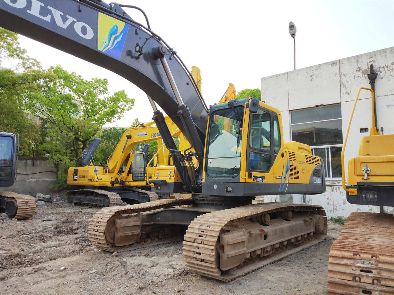 Volvo Excavator EC360B Click Here for Discount - حفار زاحف: صورة 3 Volvo Excavator EC360B Click Here for Discount - حفار زاحف: صورة 3