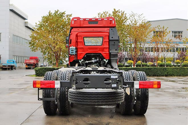 FAW New Faw J6P 390 Trucks for Sale in Nigeria - رأس تريلا: صورة 4 FAW New Faw J6P 390 Trucks for Sale in Nigeria - رأس تريلا: صورة 4