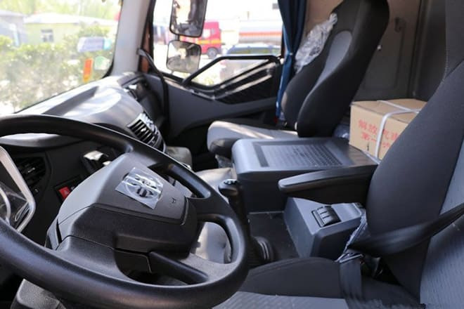 FAWA FAW Truck J6P New Model for Sale in Sierra Leone - رأس تريلا: صورة 5 FAWA FAW Truck J6P New Model for Sale in Sierra Leone - رأس تريلا: صورة 5