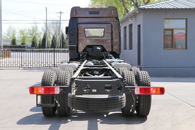 FAWA FAW Truck J6P New Model for Sale in Sierra Leone - رأس تريلا: صورة 4 FAWA FAW Truck J6P New Model for Sale in Sierra Leone - رأس تريلا: صورة 4