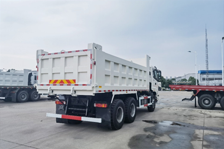 FOTON Foton 6x4 10 Wheeler Tipper truck for Sale in Malawi - شاحنة قلاب: صورة 4 FOTON Foton 6x4 10 Wheeler Tipper truck for Sale in Malawi - شاحنة قلاب: صورة 4