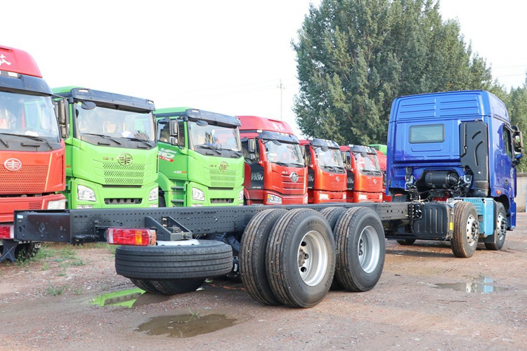 FOTON Foton 8x4 Tractor Head for Sale in Zambia - رأس تريلا: صورة 5 FOTON Foton 8x4 Tractor Head for Sale in Zambia - رأس تريلا: صورة 5
