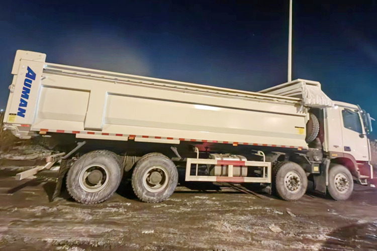 FOTON Foton Auman Dump Truck for Sale in Zambia - شاحنة قلاب: صورة 2 FOTON Foton Auman Dump Truck for Sale in Zambia - شاحنة قلاب: صورة 2
