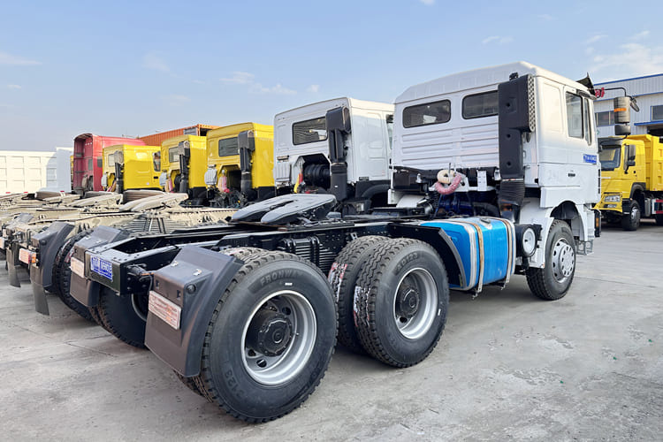 SHACMAN F3000 Shacman Truck Tractor for Sale in Nigeria - رأس تريلا: صورة 3 SHACMAN F3000 Shacman Truck Tractor for Sale in Nigeria - رأس تريلا: صورة 3