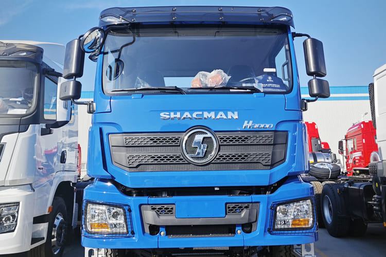 SHACMAN Shacman F3000 Truck Head for Sale in Saudi Arabia - رأس تريلا: صورة 3 SHACMAN Shacman F3000 Truck Head for Sale in Saudi Arabia - رأس تريلا: صورة 3