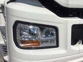 SHACMAN Shacman Tractor Cargo Truck for Sale in Namibia - رأس تريلا: صورة 4 SHACMAN Shacman Tractor Cargo Truck for Sale in Namibia - رأس تريلا: صورة 4