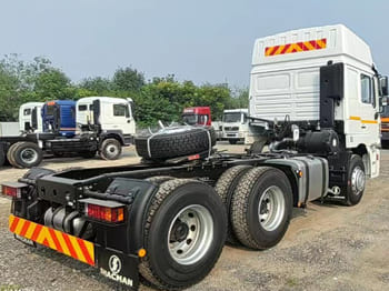 SHACMAN Shacman Truck Head F3000 for Sale in Mali - رأس تريلا: صورة 2 SHACMAN Shacman Truck Head F3000 for Sale in Mali - رأس تريلا: صورة 2