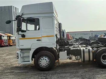 SHACMAN Shacman Truck Head F3000 for Sale in Mali - رأس تريلا: صورة 4 SHACMAN Shacman Truck Head F3000 for Sale in Mali - رأس تريلا: صورة 4
