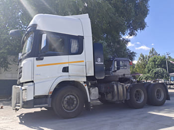 SHACMAN Shacman Truck Head for Sale in Namibia - رأس تريلا: صورة 2 SHACMAN Shacman Truck Head for Sale in Namibia - رأس تريلا: صورة 2