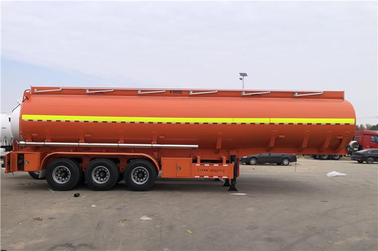 TITAN 45000 Liters Fuel Oil Diesel Tanker Trailer for Sale In Saudi Arabia - نصف مقطورة صهريج: صورة 2 TITAN 45000 Liters Fuel Oil Diesel Tanker Trailer for Sale In Saudi Arabia - نصف مقطورة صهريج: صورة 2