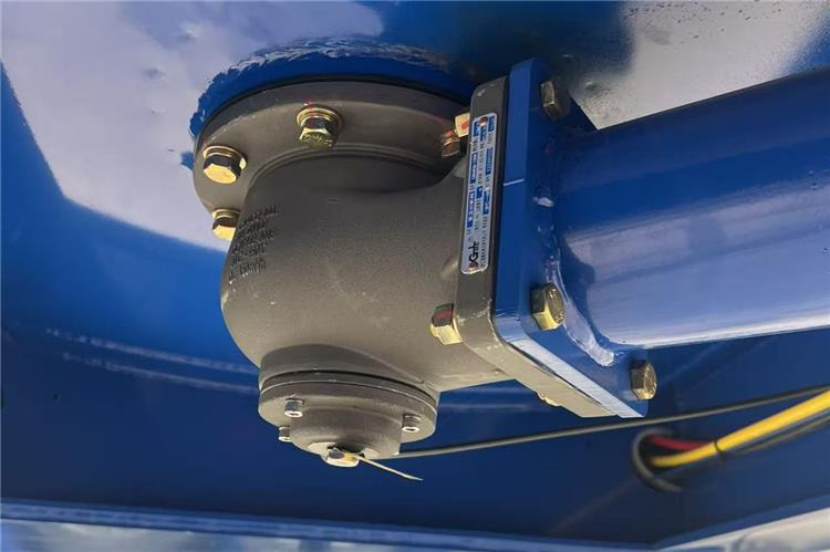 TITAN 45000 Liters Oil Tanker Trailer for Sale In Ghana - نصف مقطورة صهريج: صورة 4 TITAN 45000 Liters Oil Tanker Trailer for Sale In Ghana - نصف مقطورة صهريج: صورة 4