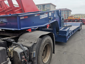 TITAN 80 Ton Lowboy Semi Trailer for Sale in Tanzania - نصف مقطورة بلودر منخفض: صورة 3 TITAN 80 Ton Lowboy Semi Trailer for Sale in Tanzania - نصف مقطورة بلودر منخفض: صورة 3