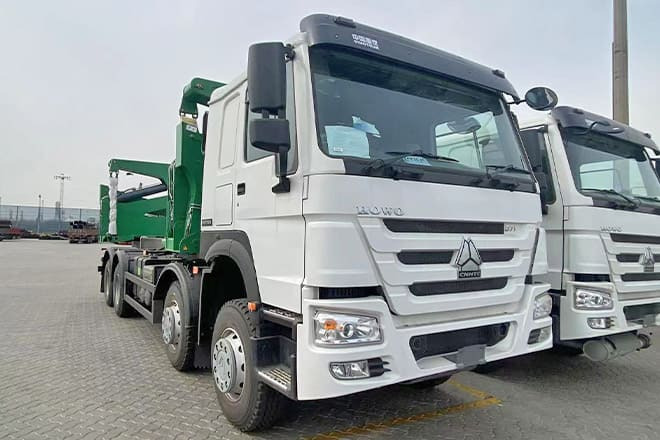 XCMG 20Ft Container Side Loader Truck for Sale in Tanzania - ناقلة حاويات/ شاحنة حاويات: صورة 2 XCMG 20Ft Container Side Loader Truck for Sale in Tanzania - ناقلة حاويات/ شاحنة حاويات: صورة 2