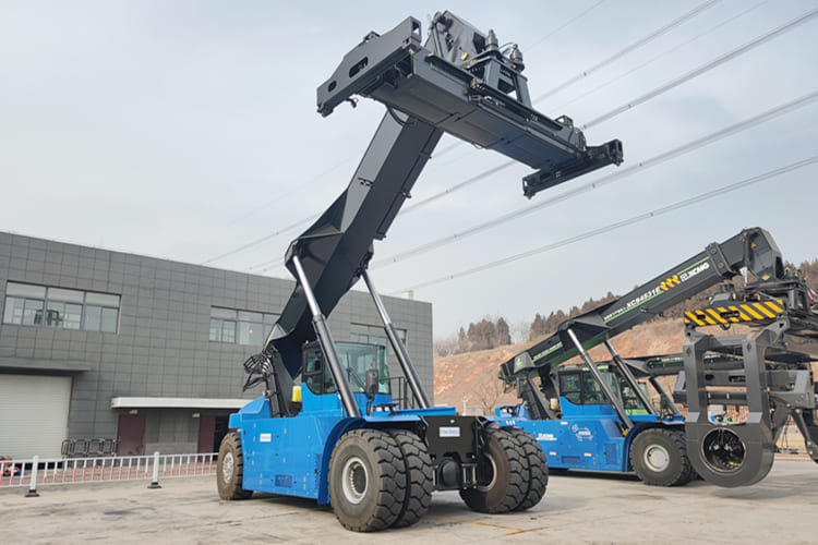 XCMG Reach Stacker Container Handler for sale in Malawi - آلة نقل الحاويات: صورة 2 XCMG Reach Stacker Container Handler for sale in Malawi - آلة نقل الحاويات: صورة 2