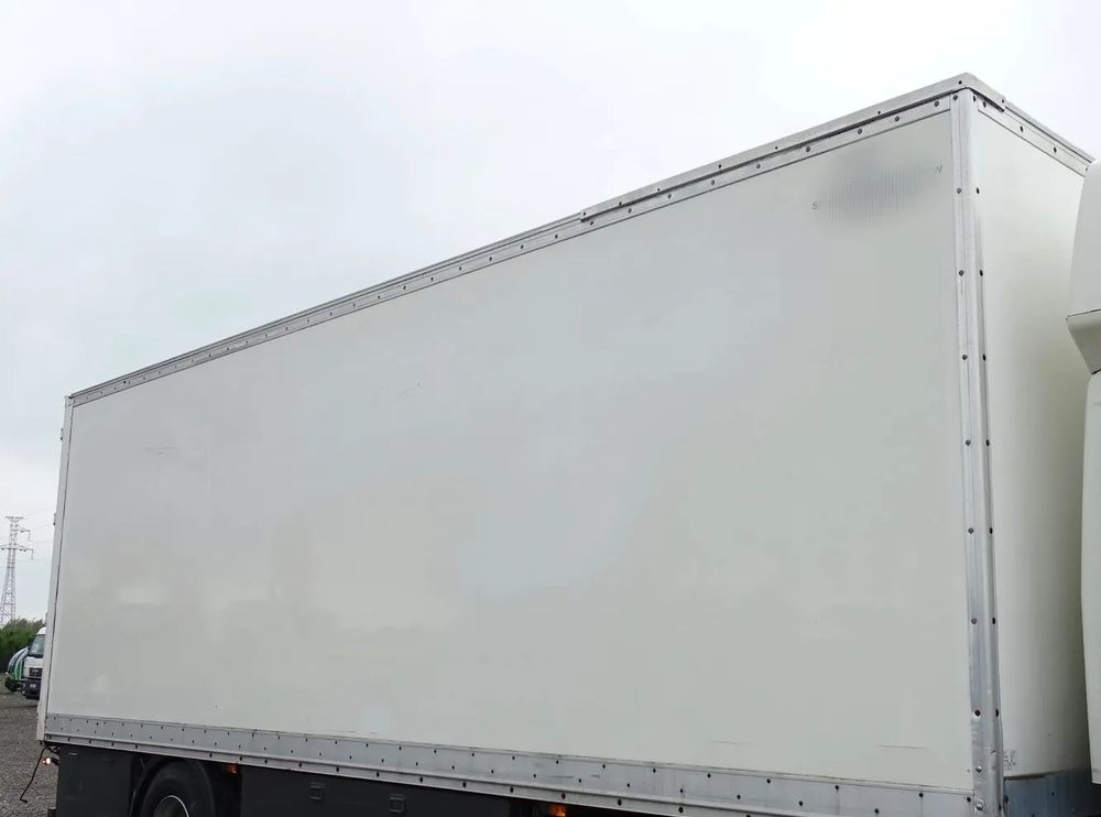DAF LF 18.320 Kontener 20 palet - شاحنة صندوقية: صورة 4 DAF LF 18.320 Kontener 20 palet - شاحنة صندوقية: صورة 4