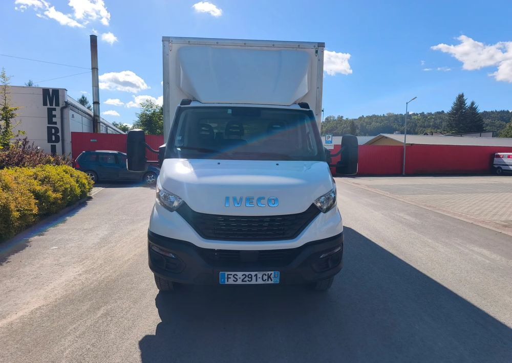 Iveco DAILY 70C18 rama do zabudowy 5,4M obsługa silnika nowy rozrząd - شاحنة بهيكل معدني للمقصورة: صورة 3 Iveco DAILY 70C18 rama do zabudowy 5,4M obsługa silnika nowy rozrząd - شاحنة بهيكل معدني للمقصورة: صورة 3