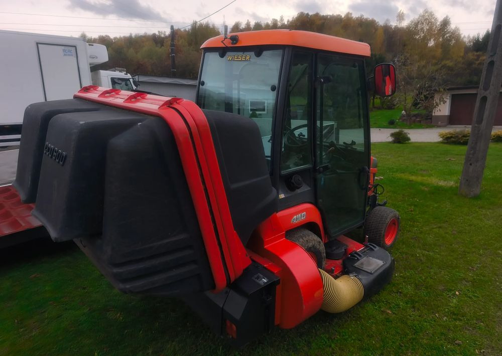 Kubota BX350 4x4 Traktorek komunalny kosiarka pług piaskarka pełen osprzęt - جرار خدمات بلدية: صورة 5 Kubota BX350 4x4 Traktorek komunalny kosiarka pług piaskarka pełen osprzęt - جرار خدمات بلدية: صورة 5