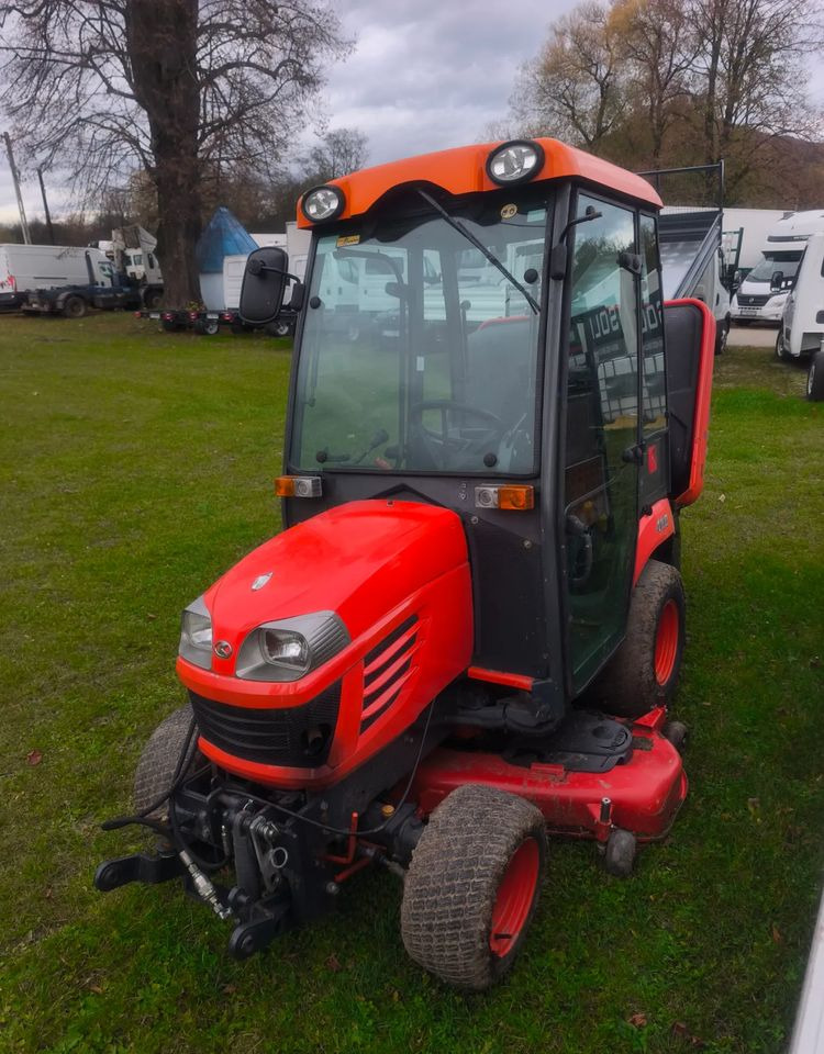 Kubota BX350 4x4 Traktorek komunalny kosiarka pług piaskarka pełen osprzęt - جرار خدمات بلدية: صورة 4 Kubota BX350 4x4 Traktorek komunalny kosiarka pług piaskarka pełen osprzęt - جرار خدمات بلدية: صورة 4