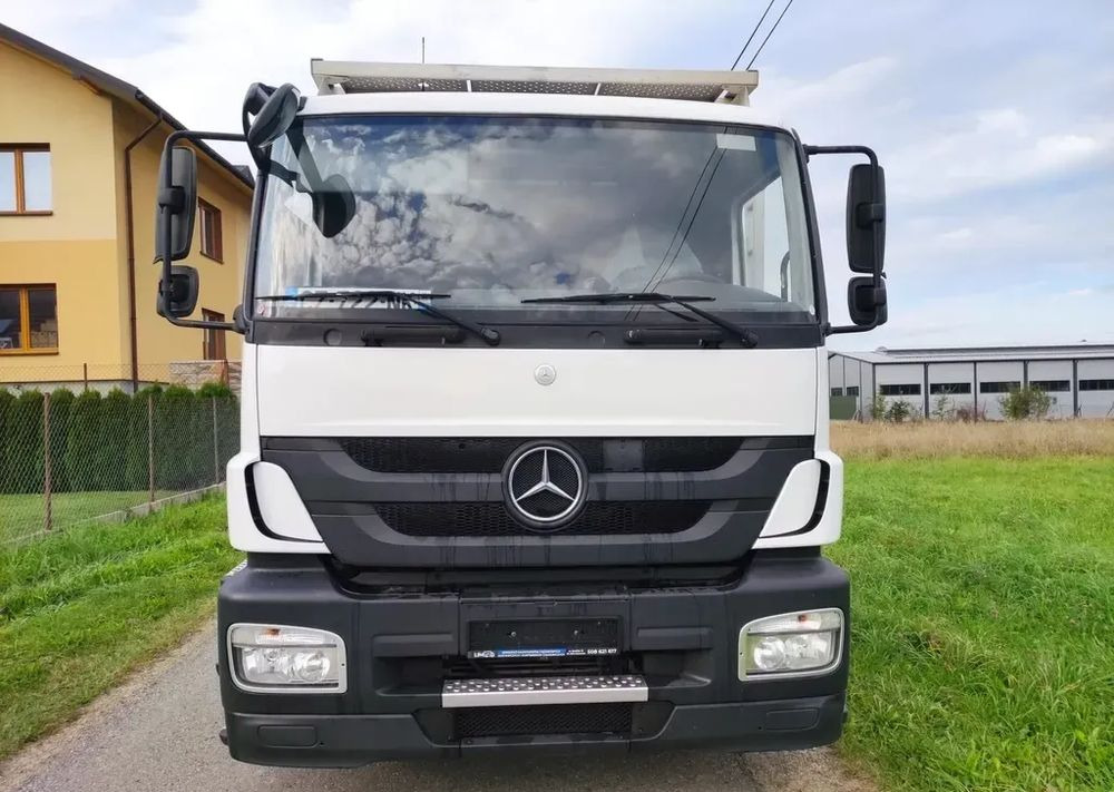Mercedes-Benz AXOR 1829 rama do zabudowy blokada mostu - شاحنة بهيكل معدني للمقصورة: صورة 2 Mercedes-Benz AXOR 1829 rama do zabudowy blokada mostu - شاحنة بهيكل معدني للمقصورة: صورة 2