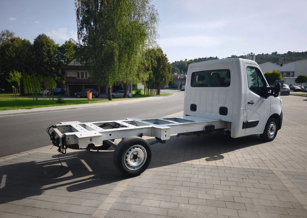 Renault MASTER 2,3 rama do zabudowy po obsłudze gotowy do jazdy - شاحنة بهيكل معدني للمقصورة: صورة 4 Renault MASTER 2,3 rama do zabudowy po obsłudze gotowy do jazdy - شاحنة بهيكل معدني للمقصورة: صورة 4